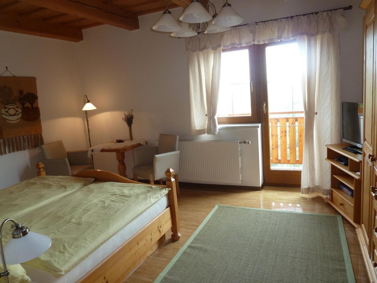 Weingut- Gaestezimmer Marko ロイトシャッハ エクステリア 写真